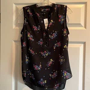 Ann Taylor sleeves top
